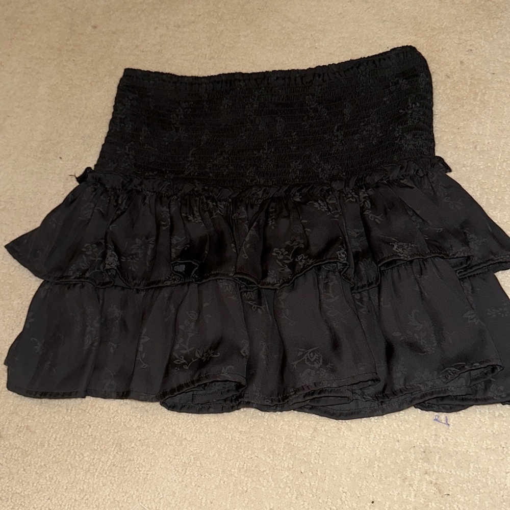 revolve black mini ruffle skirt